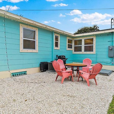 Quaint Gulfport Beach Bungalow Sankt Petersburg Exterior foto