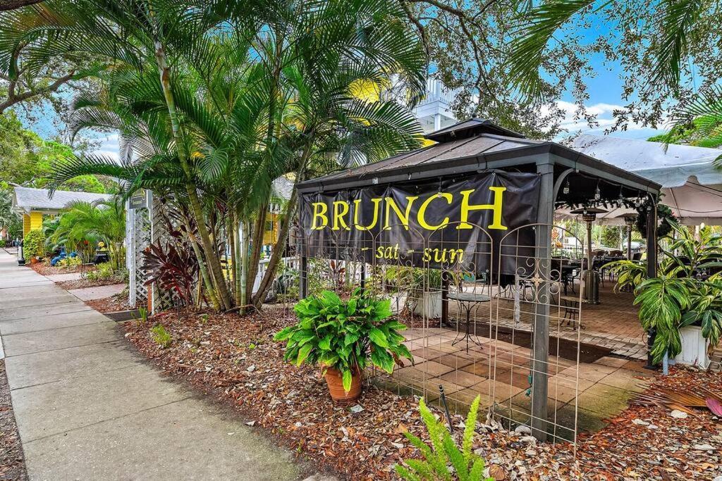 Quaint Gulfport Beach Bungalow Sankt Petersburg Exterior foto
