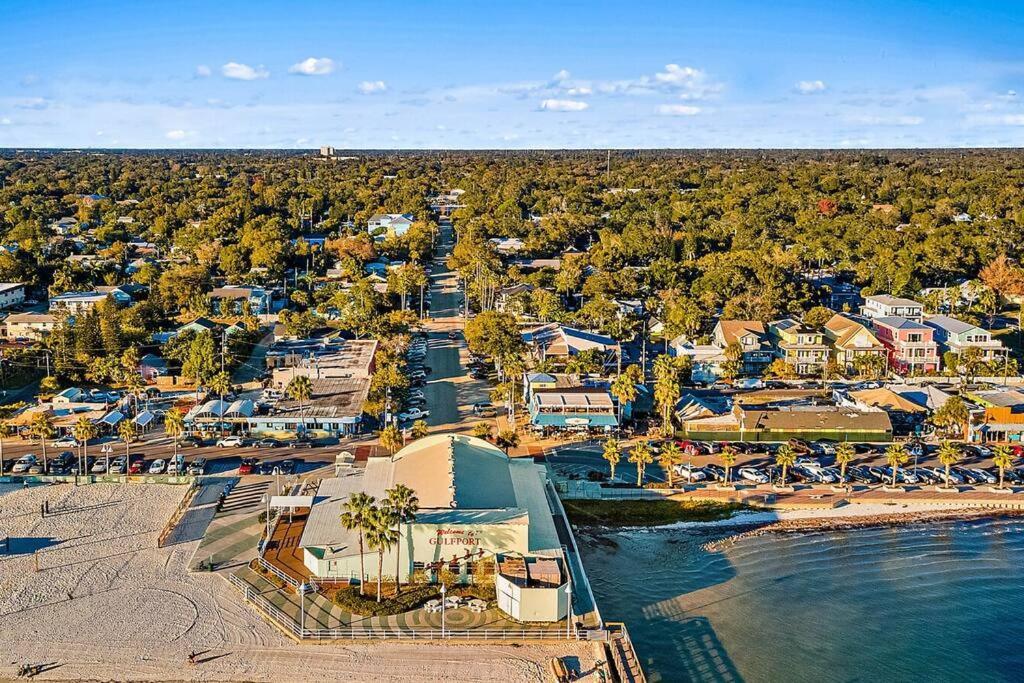 Quaint Gulfport Beach Bungalow Sankt Petersburg Exterior foto
